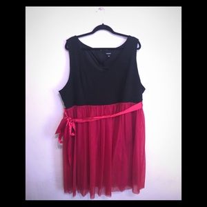 Black/Red Torrid Dress (Size 3)